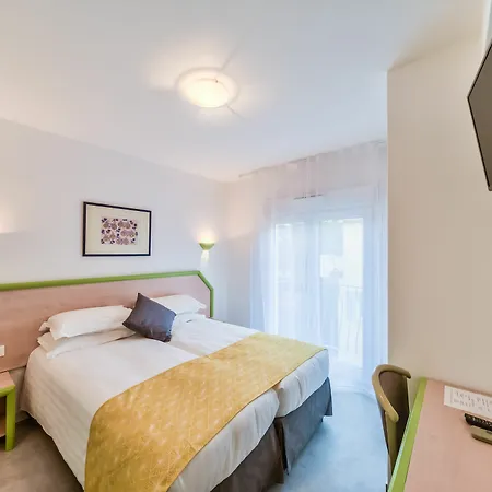 Hotel Provencal Saint-Raphaël